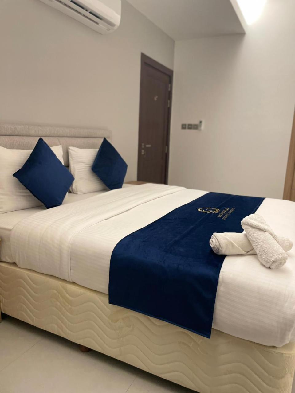 Hotel Iveria Ḩayl Āl ‘Umayr