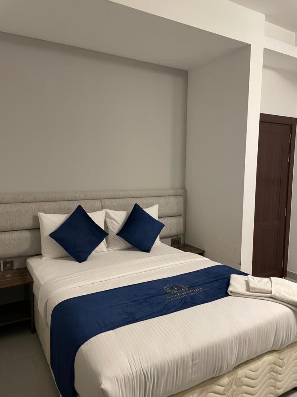 Hotel Iveria Ḩayl Āl ‘Umayr